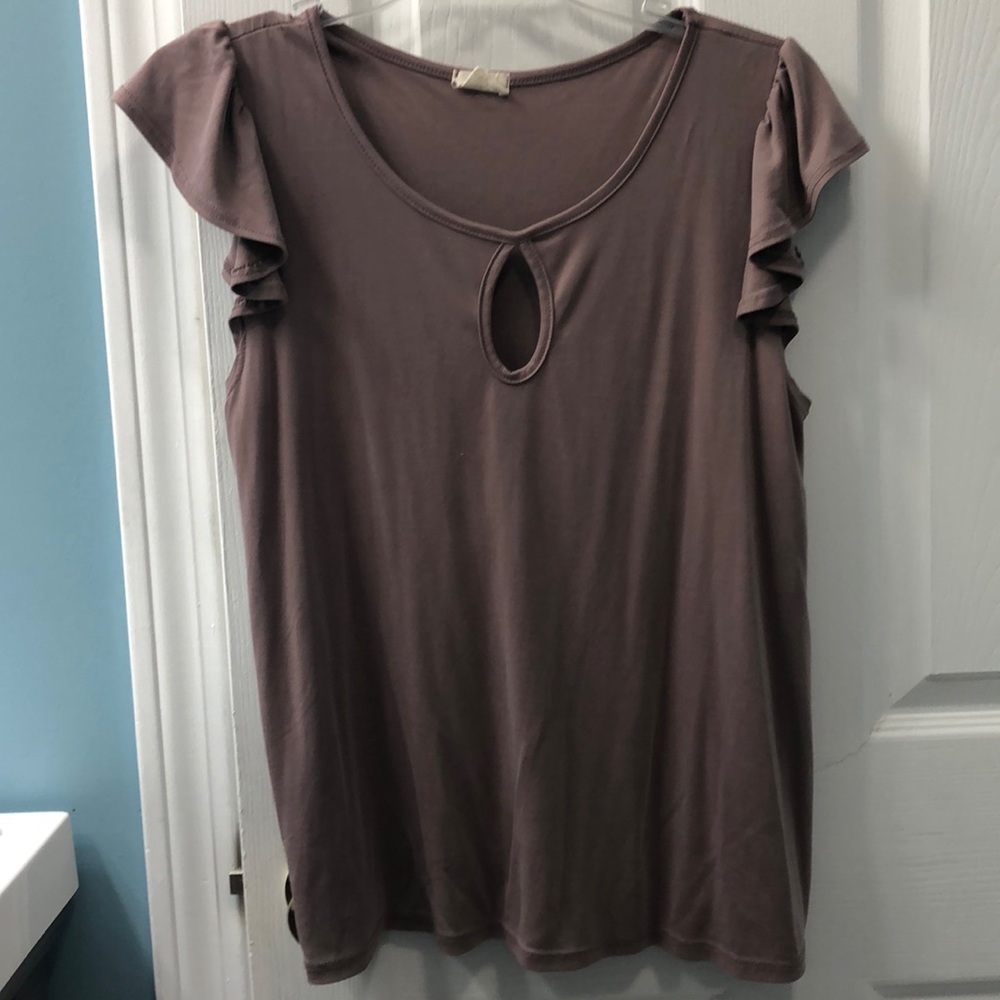 Short sleeve top